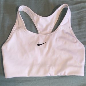 Nike Women’s sports bra!!